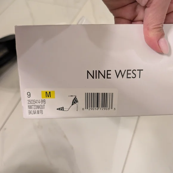 Nine West Beige and Black Lace Heels - Picture 5 of 5